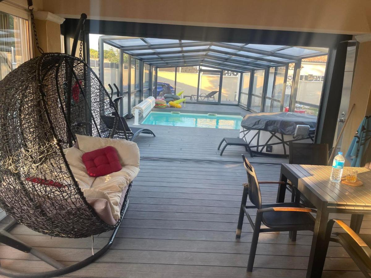 L'Aurore suite de charme, clim jacuzzi, sauna, piscine chauffée cuisine... Carpentras Exterior foto