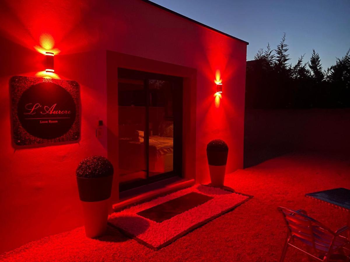 L'Aurore suite de charme, clim jacuzzi, sauna, piscine chauffée cuisine... Carpentras Exterior foto